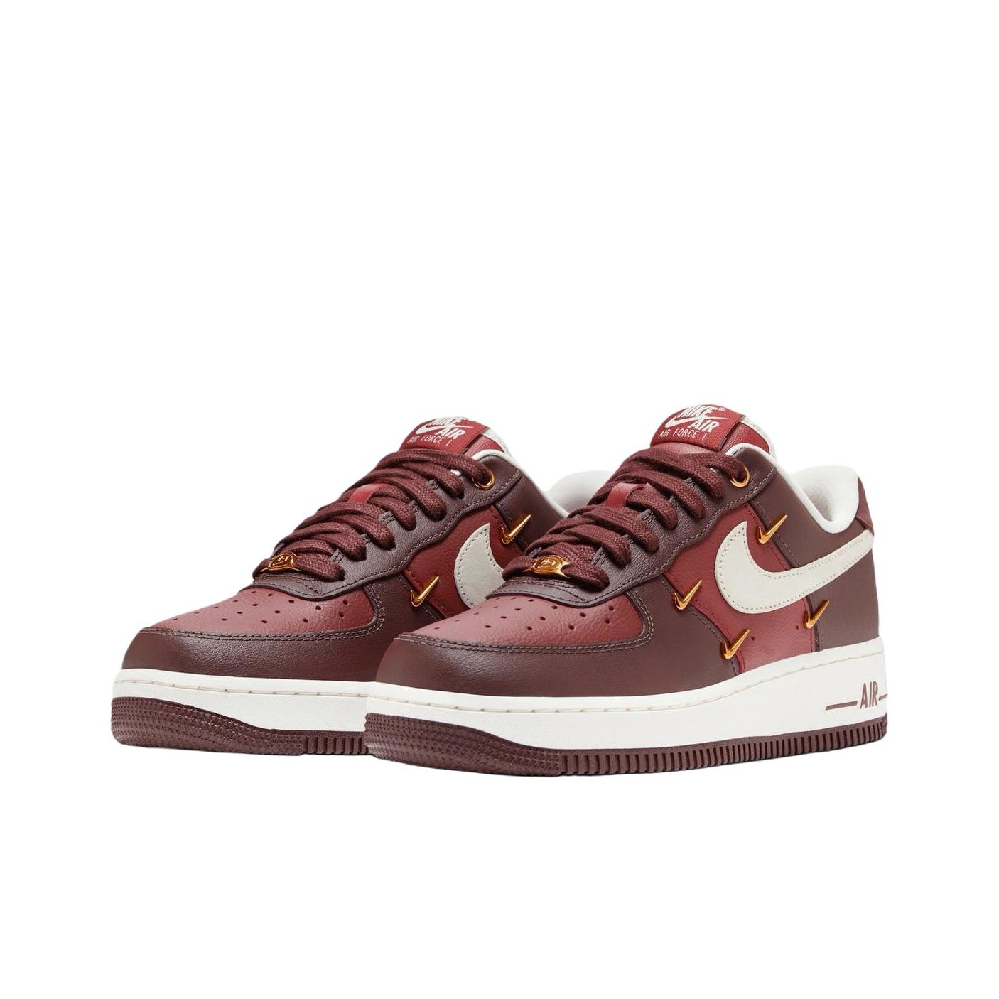 حذاء نايك إير فورس 1 '07 منخفض - مراجعة Nike Shoes Air Force 1 وسعره