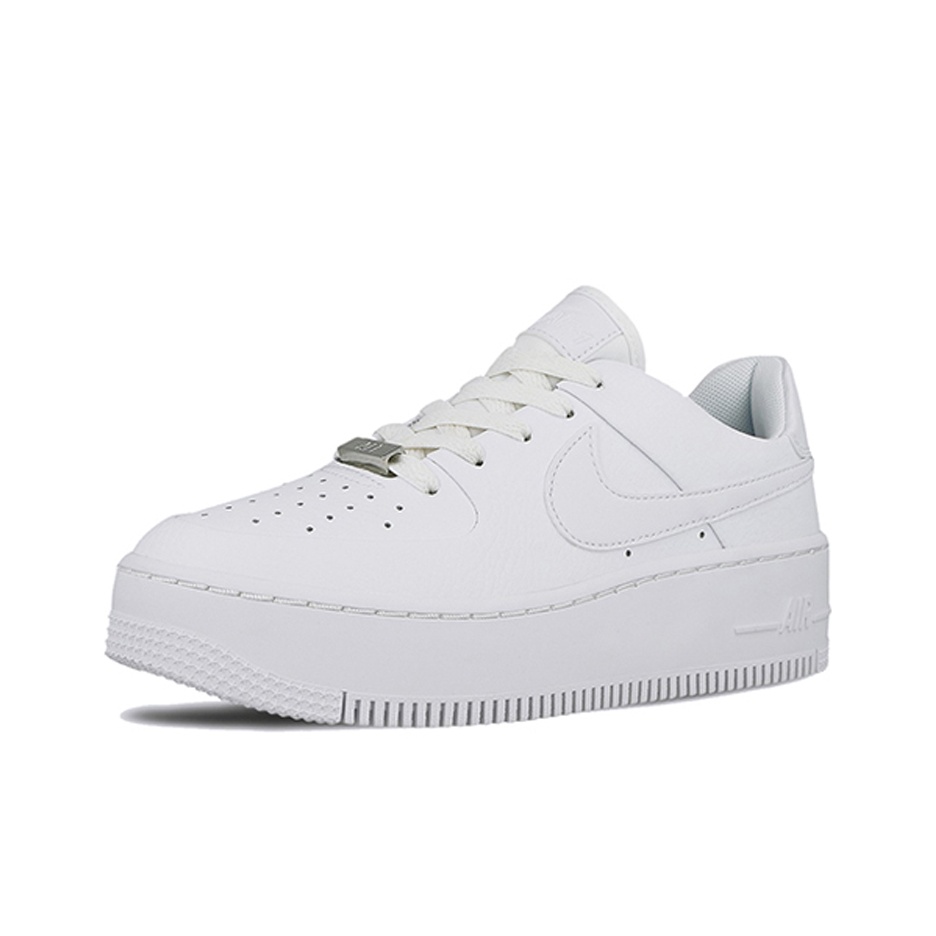 حذاء نايك إير فورس 1 ساج تريبل - مراجعة Nike Shoes Air Force 1 وسعره