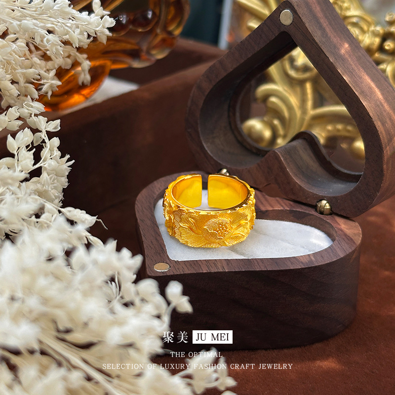 خاتم ذهبي نسائي من الذهب عيار  - مراجعة Ethnic Fashion Store وسعره